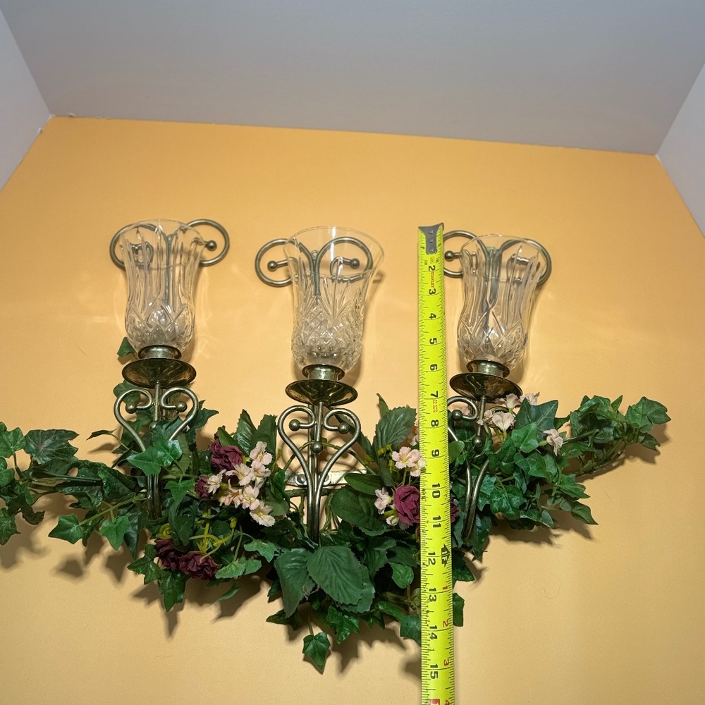 Home Interiors 3 votive glass wall sconce - Picture 4 of 4